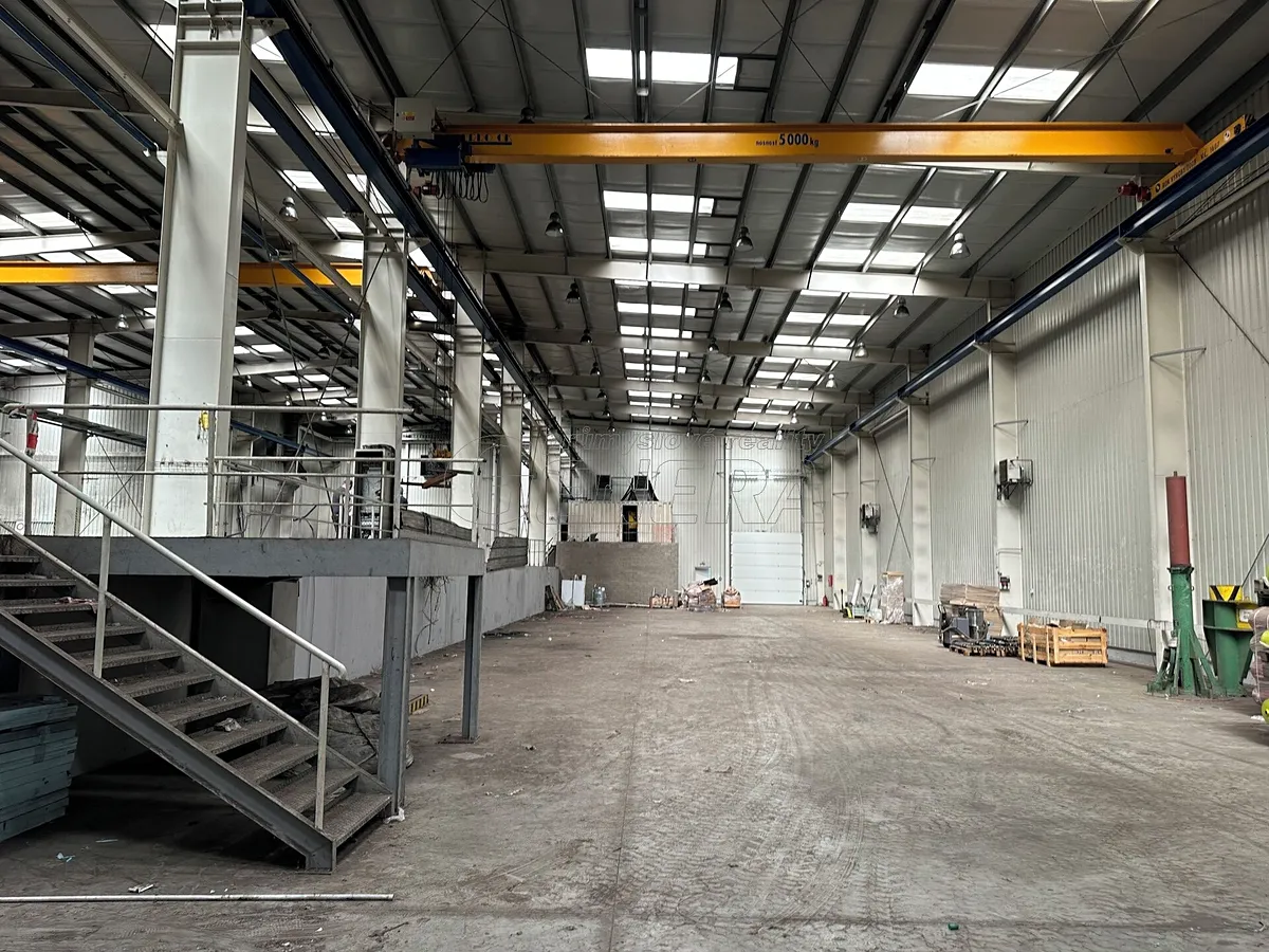 Prodej skladového prostoru 5050 m²